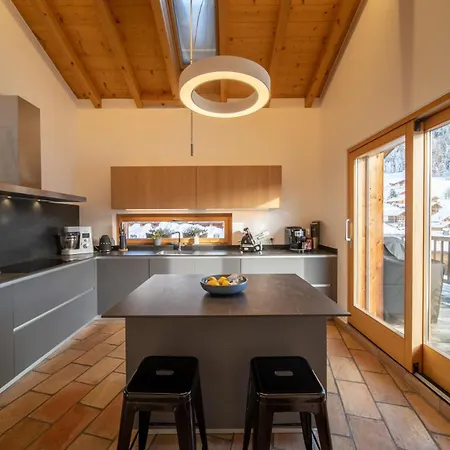 Villa 5br Iconic Chalet - What'app - 0034-635-520-036 - For Reservations!! Verbier
