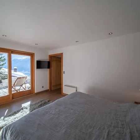 5br Iconic Chalet - What'app - 0034-635-520-036 - For Reservations!!